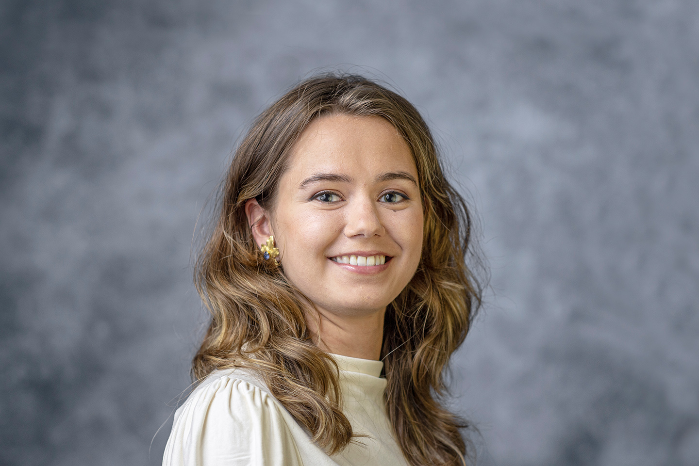 Hélène Essebai - Attorney-at-law | Associate